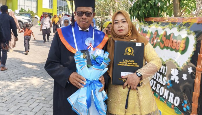 Inspiratif! Imam Masjid Agung Sekaligus Sekdes Maccile Raih Gelar Magister di UNIPOL