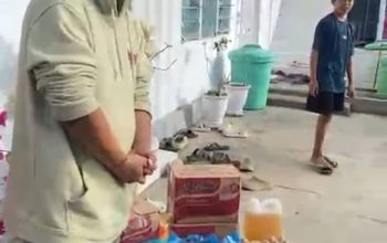 Jumat Berkah, Keluarga Besar NM Favorite Soppeng Santuni Anak Yatim 