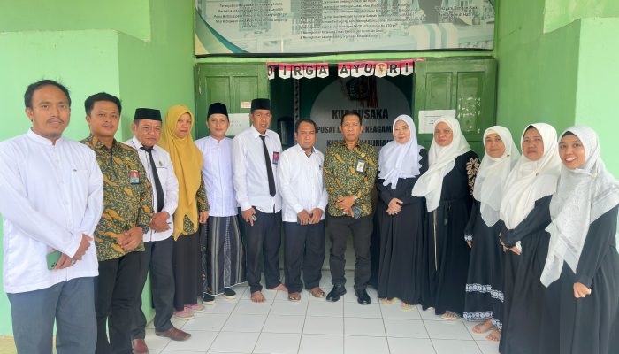 Kakan Kemenag Soppeng Monitoring Pendataan Sertifikat Tanah Wakaf di Dua Kecamatan