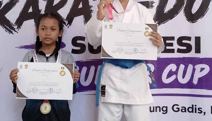 Kecil-Kecil Cabe Rawit, Adifa Zaskia Ramadhani Borong Dua Emas Karate di Sulbar